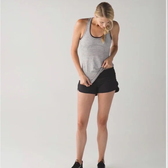 Lululemon Speed Short 4-way Stretch, Size 8 - Picture 2 of 10